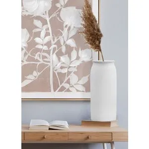 DKR0486 White Vase