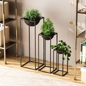 GED-019 Black Decorative Pot