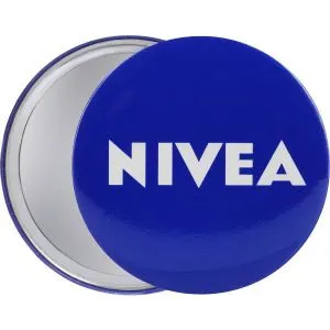 GRATIS Dzepno ogledalce NIVEA