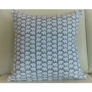 Jastuk Slončići gray 40x40 2076-8