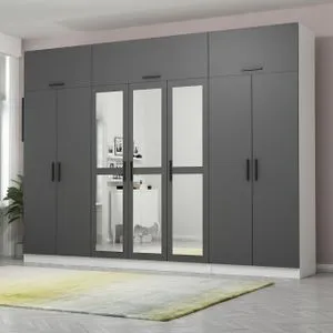 Kale - 5163 Anthracite
White Wardrobe