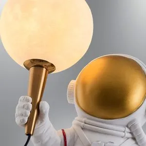 L1132 - Bela Stočna Lampa