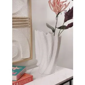 LCA0001 White Vase
