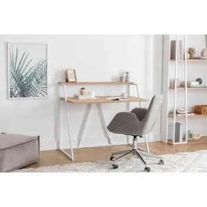 Lissa Rafli - White Sapphire
White Study Desk