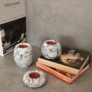 MAR08370302D White Candlestick Set (3 Pieces)
