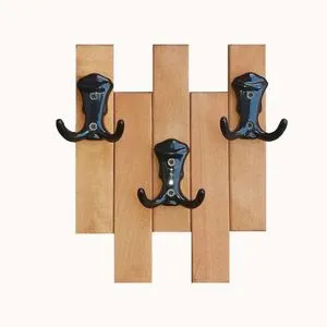 MYM07 Brown Coat Hanger