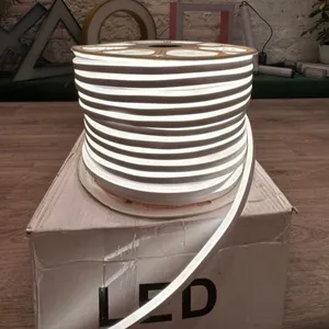 Neon traka Bela 220v