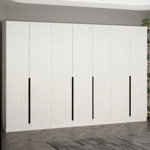 Noah - 8259 White Hall Stand