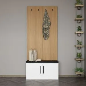 Noah - 8287 Bela Hall Stalak