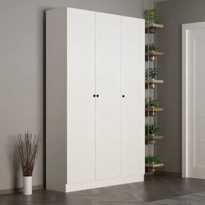 Noah - 8458 Bela Hall Stalak