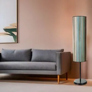 Noyan Siyah Lambader sa Renkastim Abajurima