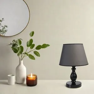 Olimpiyat Crna Pramida sa Tamno Sivim Abajurima