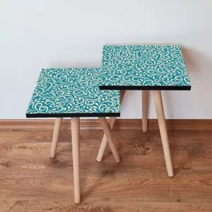 Plavi i beli stočić za kafu (2 komada)