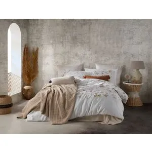 Rosebella - White White
Beige Satin Single XXL Quilt Cover Set (DE)
