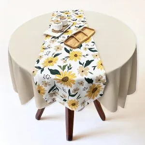 Set stolnjaka 140x180cm sa ranerom 40x140cm Krem boja/Cvet