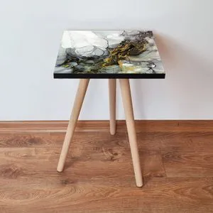 Shp233 - Zeleni Sto sa Strane