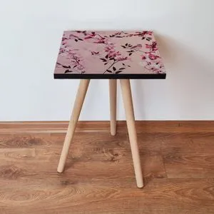Shp61 - Pink Pink
Brown Side Table