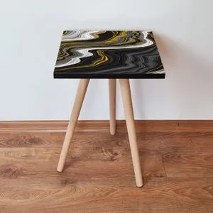 Shp74 - Crni i Zlatni Sto sa Bočne Strane