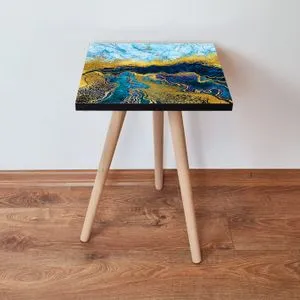 Shp90 - Blue Blue
Navy Blue
Gold Side Table