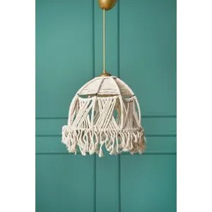 SP256 White Chandelier