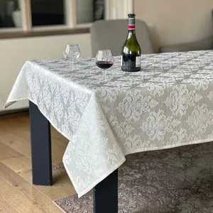 Stolnjak " Damast " - 150x220cm dezen E18