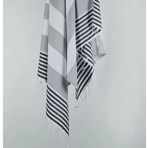 Sultan - Black Black
White Fouta (Beach Towel)