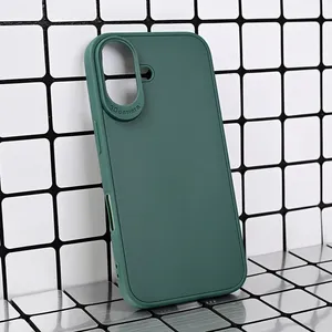Torbica 3D Camera za iPhone 16 6.1 tamno zelena
