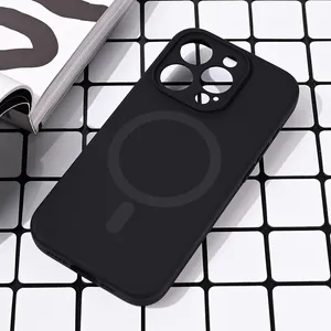 Torbica Magsafe Pure color za iPhone 15 Pro 6.1 crna