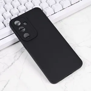 Torbica Silikon Pro Camera za Samsung S721B Galaxy S24 Fe crna