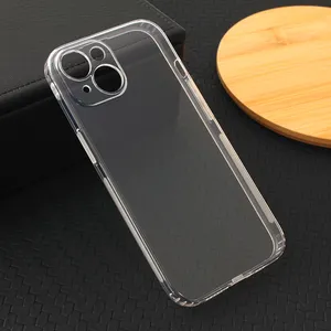 Torbica silikonska Ultra Thin with pluggy za iPhone 15 6.1 transparent