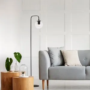 Viran - 10960 Black Floor Lamp