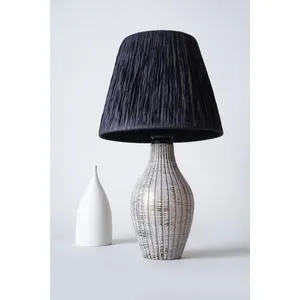 YL494 Siva i Crna Stočna Lampa