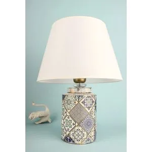 YL686 Bela Stočna Lampa