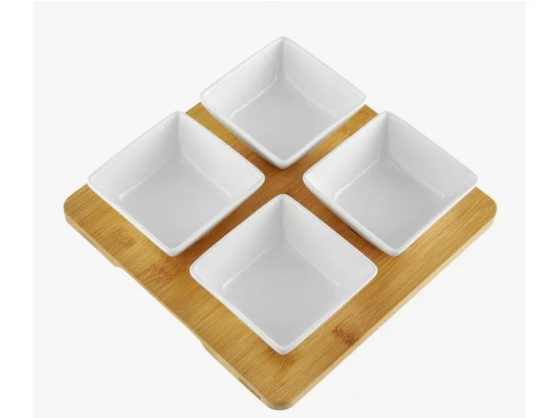 Porcelanski set 4 črtvrtaste činije sa daskom od bambusa DJ45577