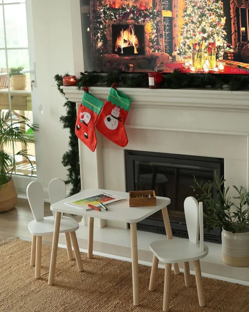 Dečiji sto i stolice Bunny Two Chair Set White