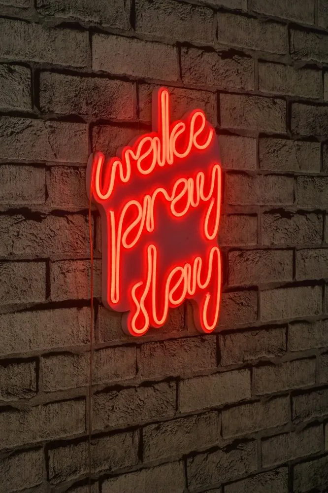 Dekorativna rasveta Wake Pray Slay Red