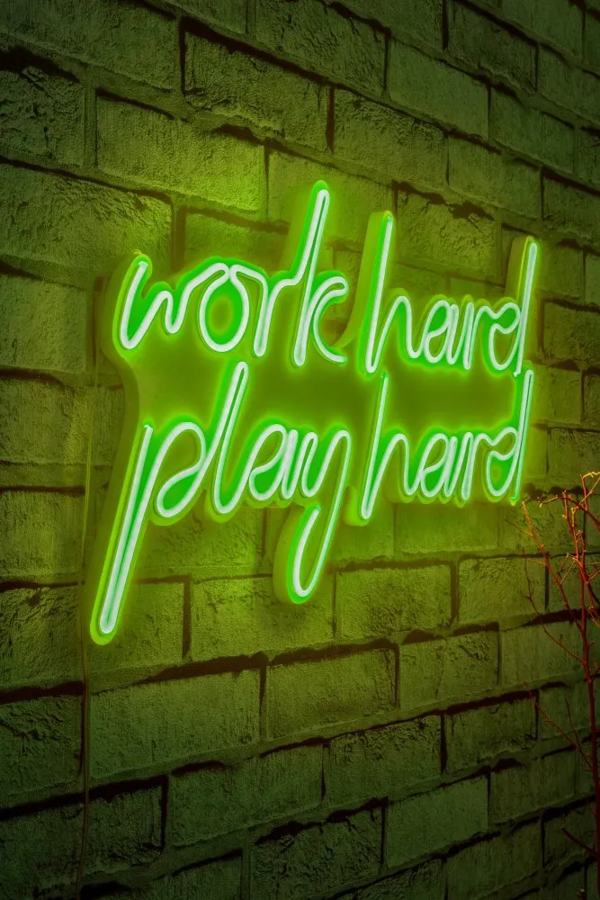 Dekorativna rasveta Work Hard Play Hard Green