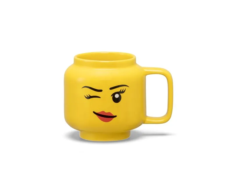 Keramička šolja 255 ml: Devojčica koja namiguje