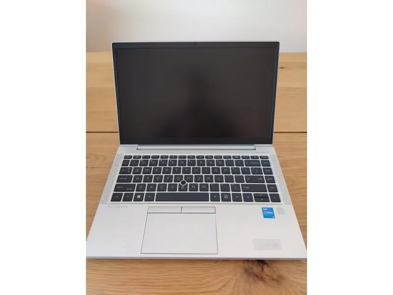 EliteBook 840 G8 (Silver) Full HD IPS, Intel i5-1145G7, 8GB, 256GB SSD, Win 10 Pro RENEW