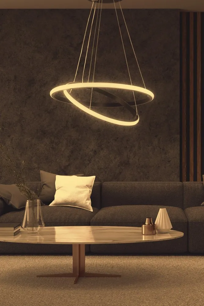 Luster Leonis Black Yellow Light