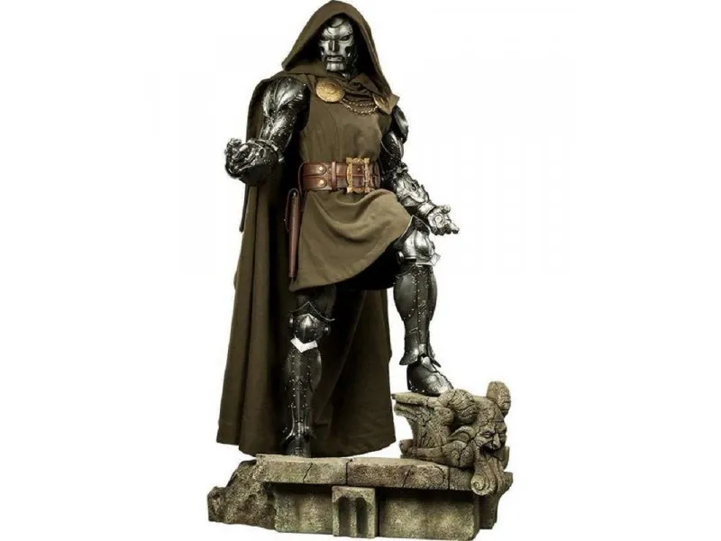 Doctor Doom: Marvel Legendary Scale Figure 025015