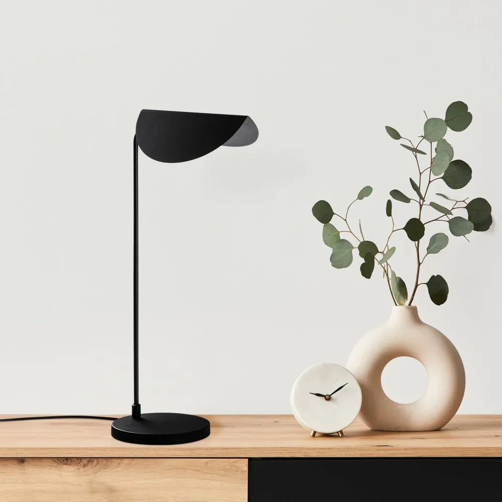 Stona lampa Corner 13780 Black