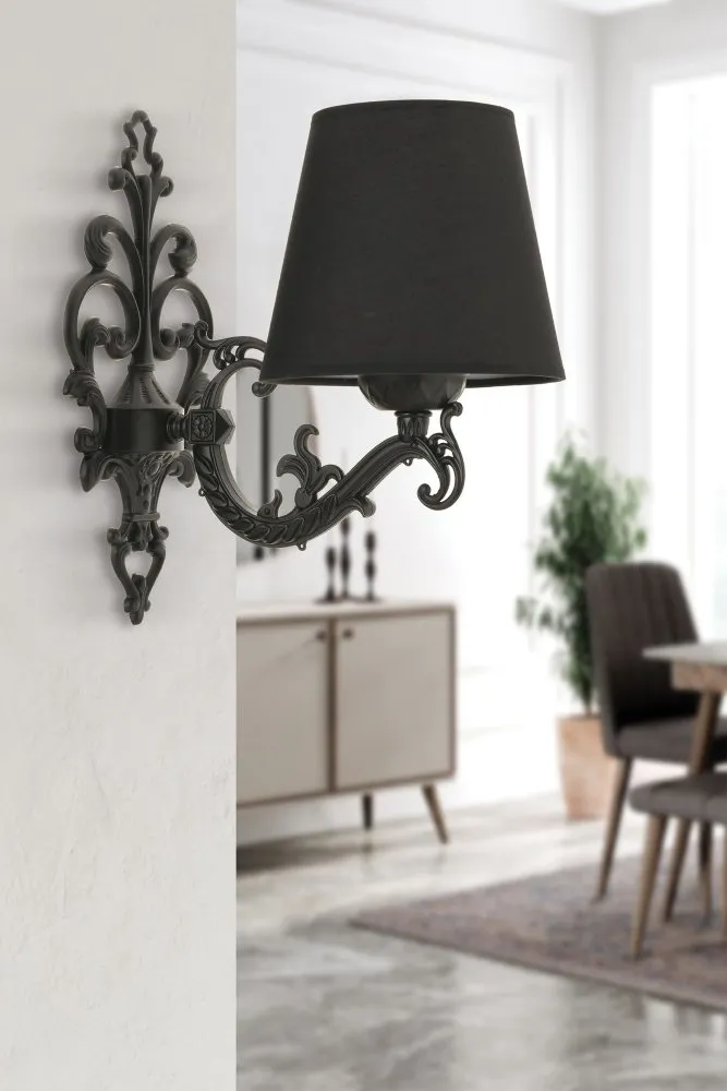 Zidna lampa Claire Black