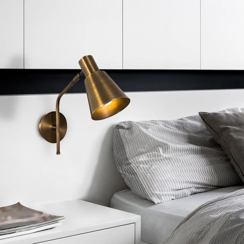 Zidna lampa Sivani MR 663