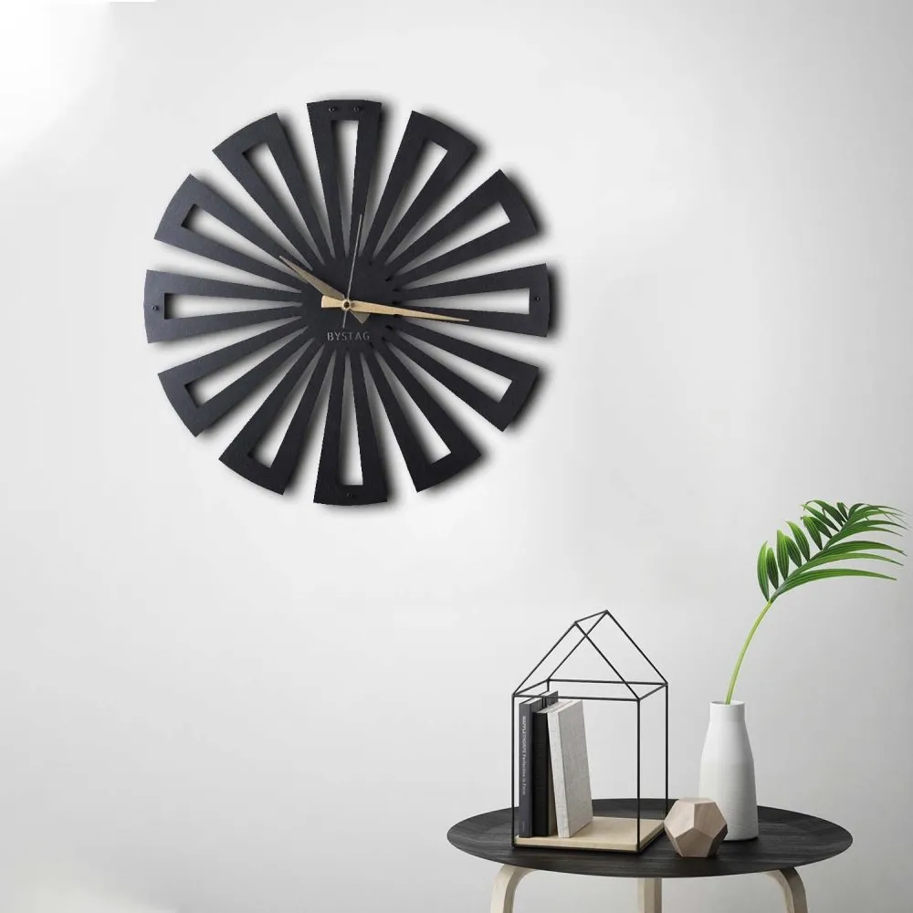 Zidni sat Symmetry