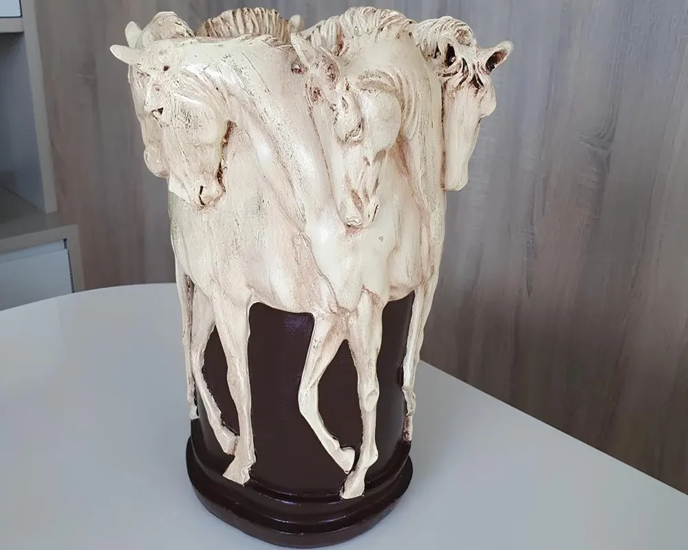 Decorative Object braon - bež figura CY0337