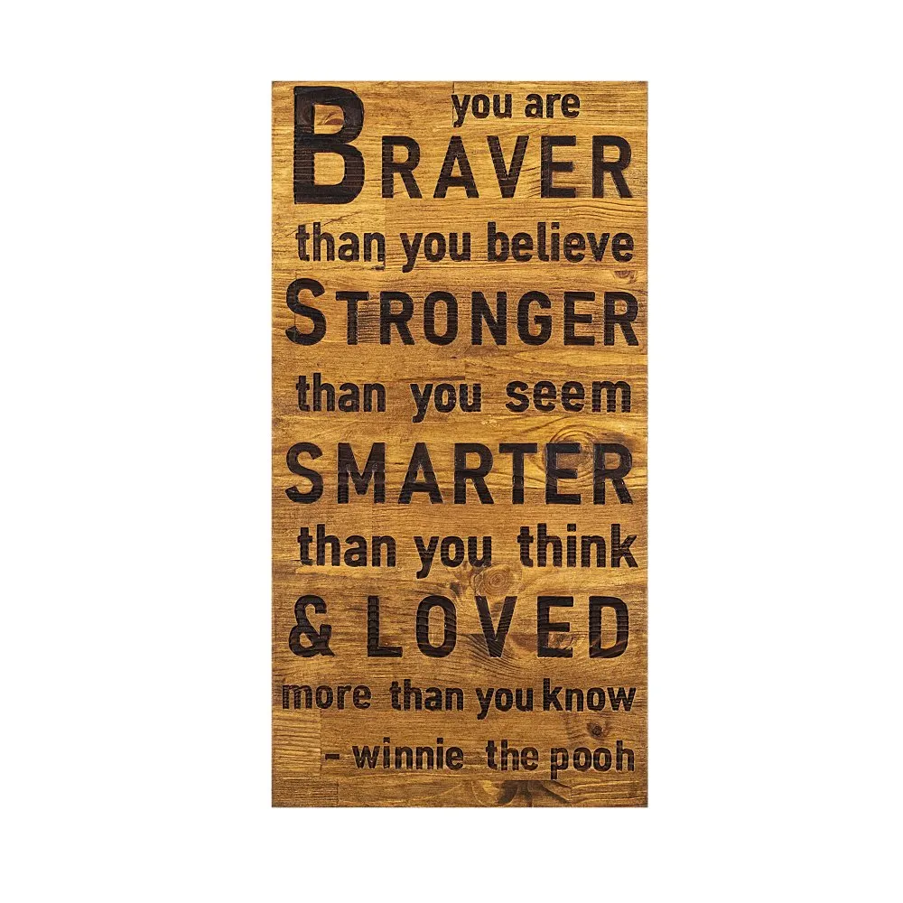 Dekorativni drveni zidni pribor Braver Stronger Smarter Loved