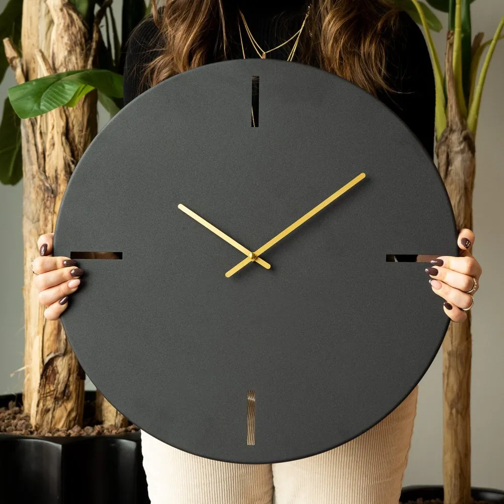 Dekorativni metalni zidni sat Timeless Metal Wall Clock APS113