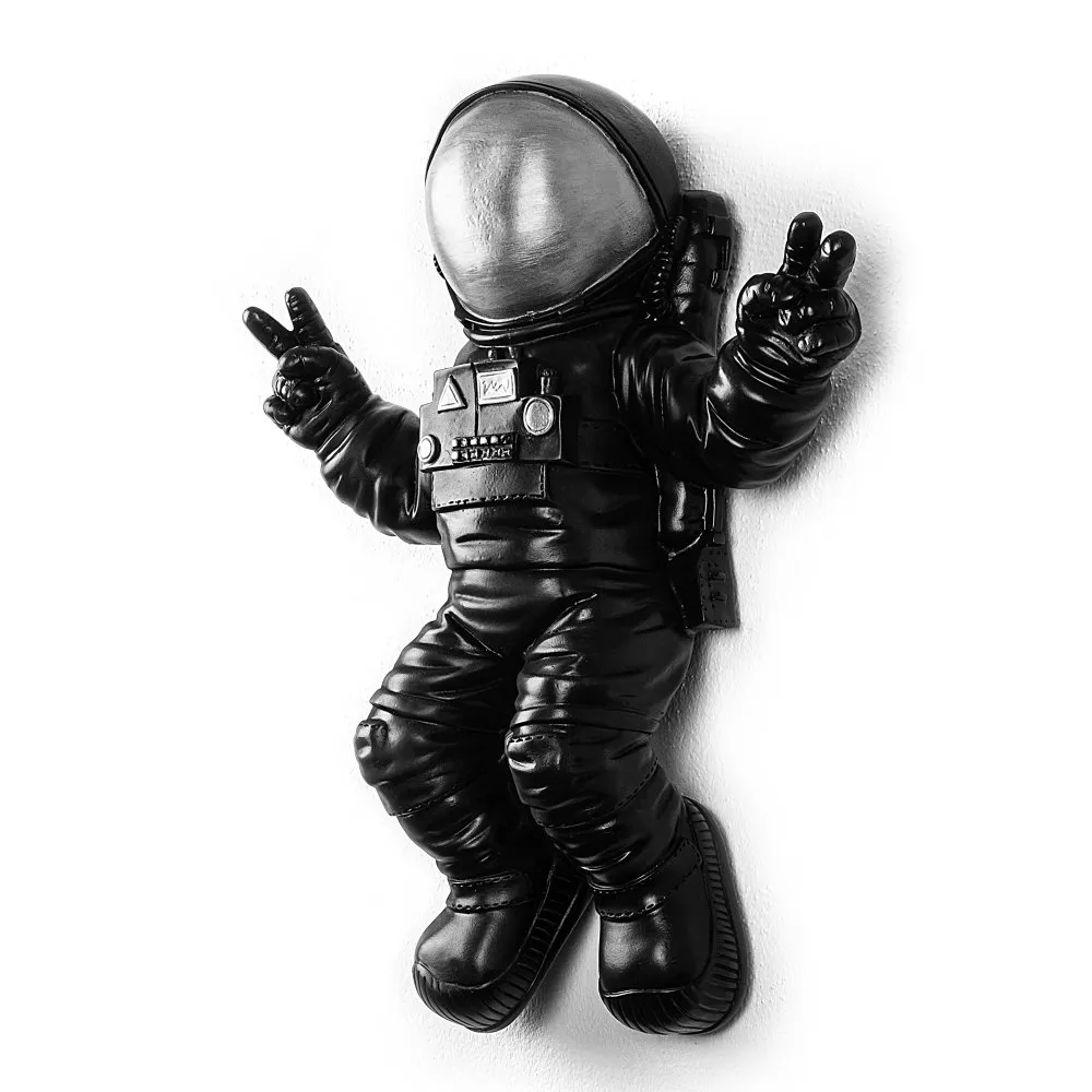 Dekorativni zidni pribor Cosmonaut 4