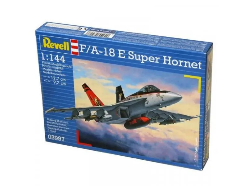 Maketa F/A-18E SUPER HORNET 025